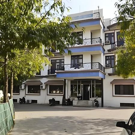 Hotel Amrapali Jaipur Bagian luar foto