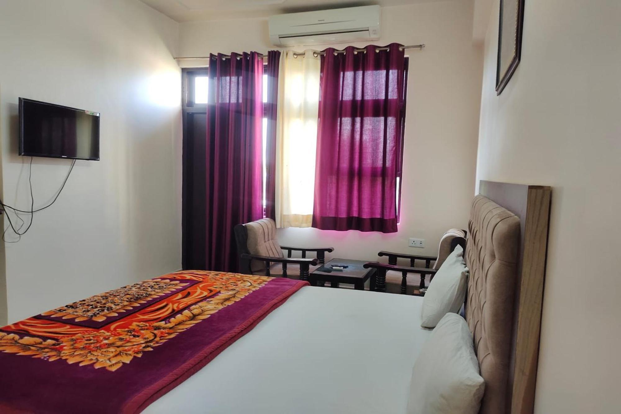 Hotel Amrapali Jaipur Bagian luar foto
