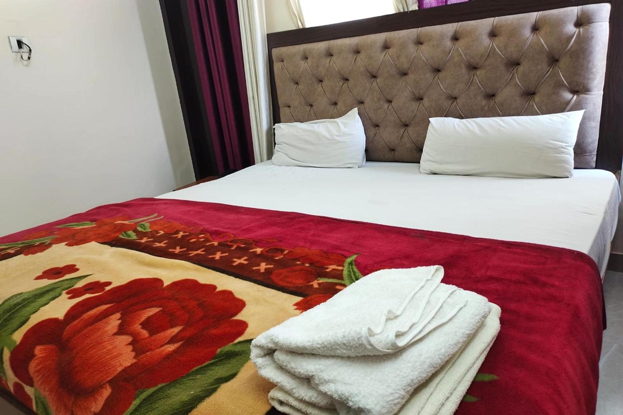 Hotel Amrapali Jaipur Bagian luar foto