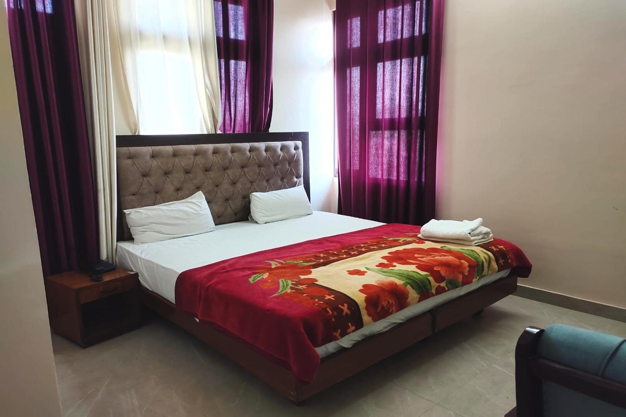 Hotel Amrapali Jaipur Bagian luar foto