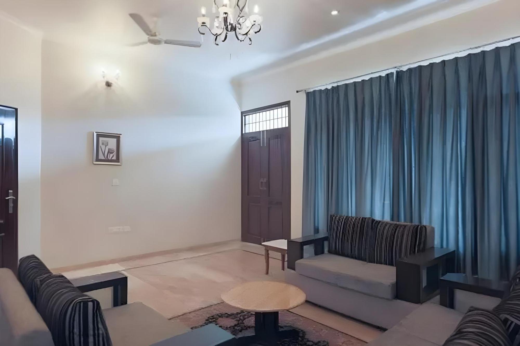Hotel Amrapali Jaipur Bagian luar foto