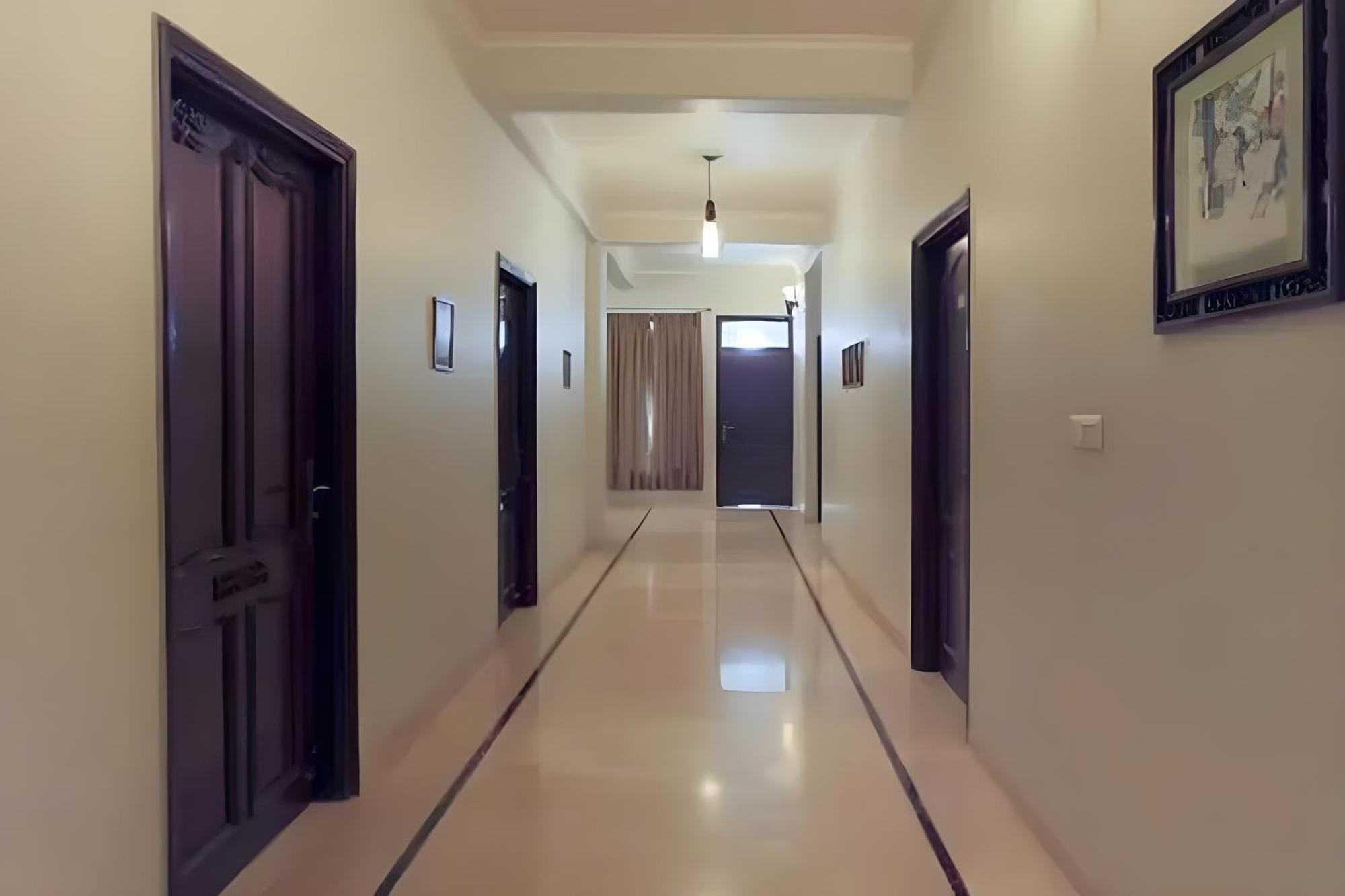 Hotel Amrapali Jaipur Bagian luar foto